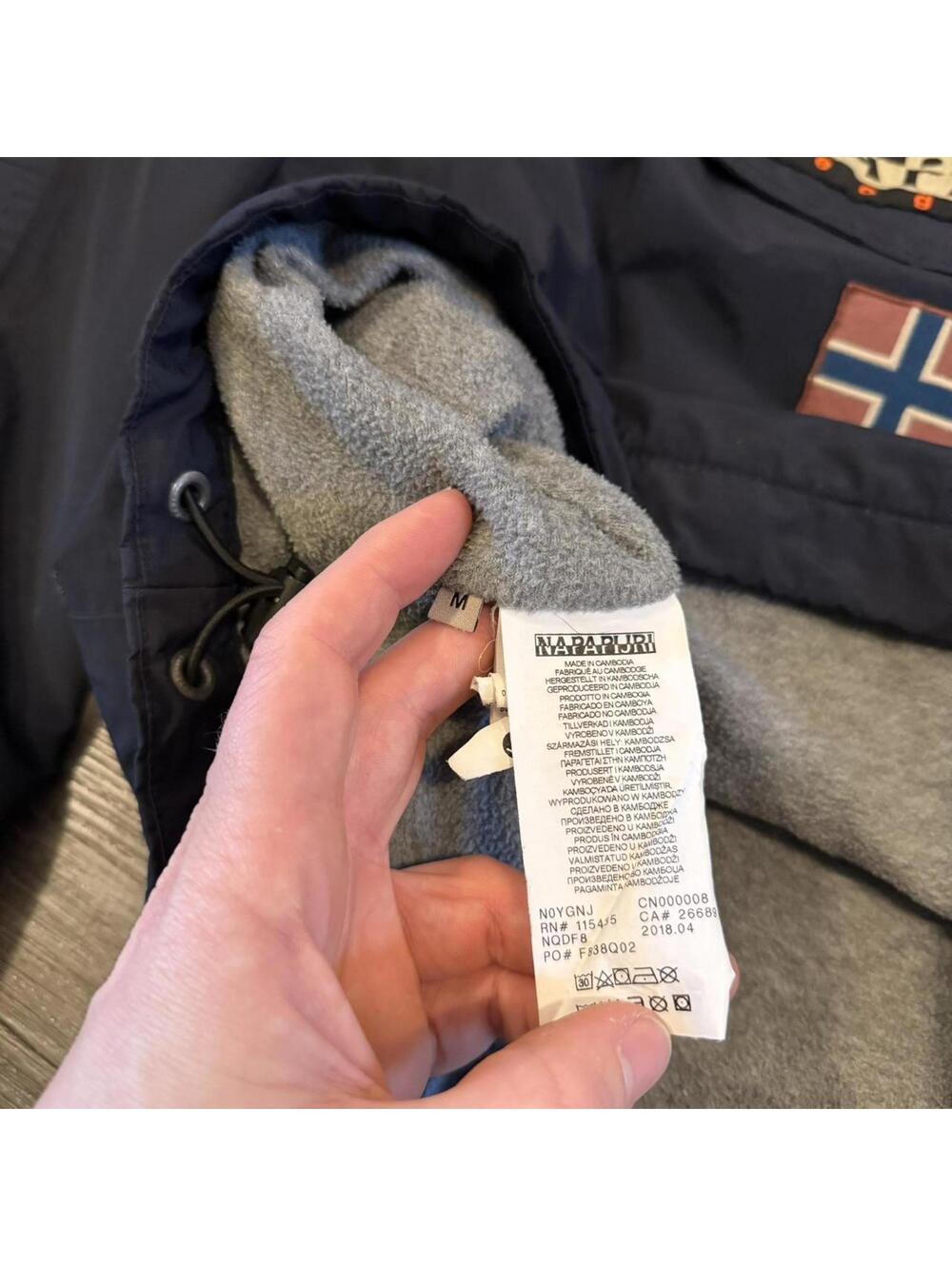 vintage napapijri anorak jacket 2018 M regular fit - Picture 8 of 8